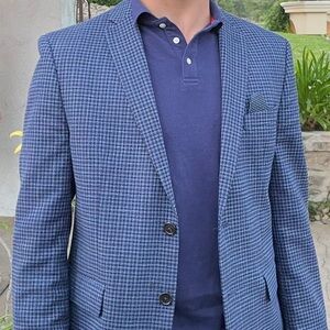 Men’s sport coat Lauren by Ralph Lauren blue and black check size 34R? New clean
